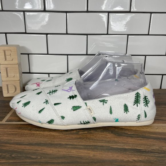 Toms Shoes - TOMS Seasonal Classic Alpargata Women's Size 9 Shoes White Ski Tree Print Flat